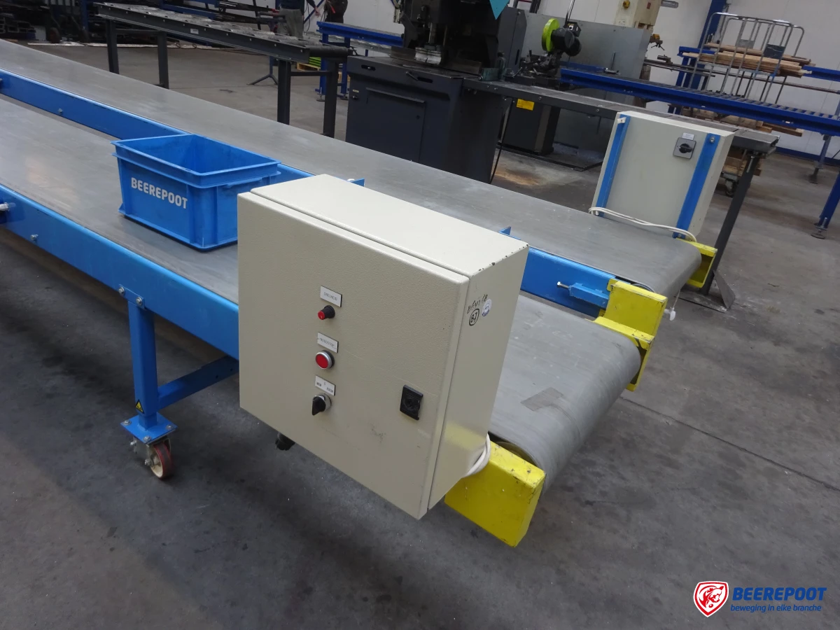 Vlakke transportbanden